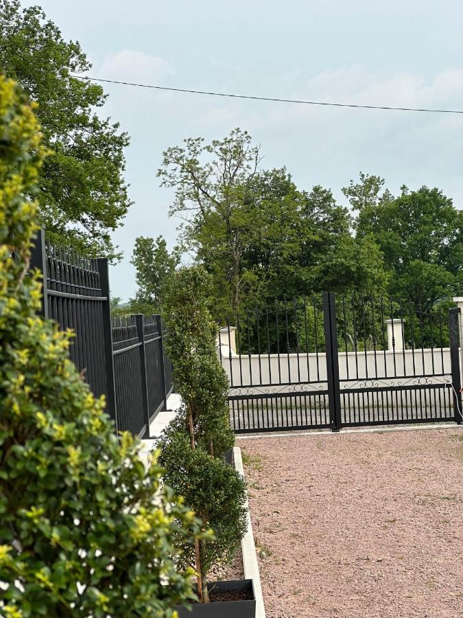 Gite De La Combe Ganat 3 Etoiles Sanvignes-les-Mines Eksteriør billede